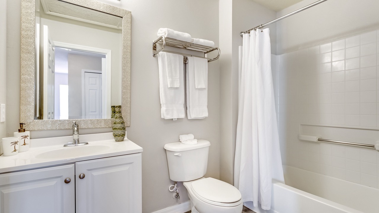 Photo of Bathroom in Lake Berkley