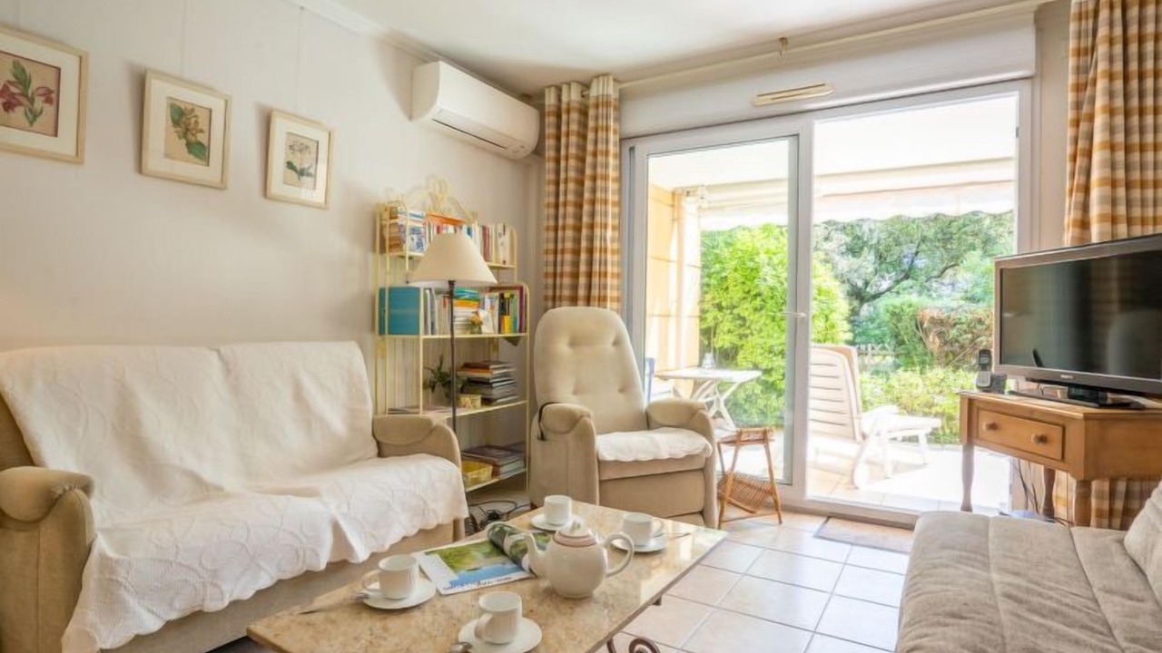 Photo of Livingroom in Saint-Aygulf
