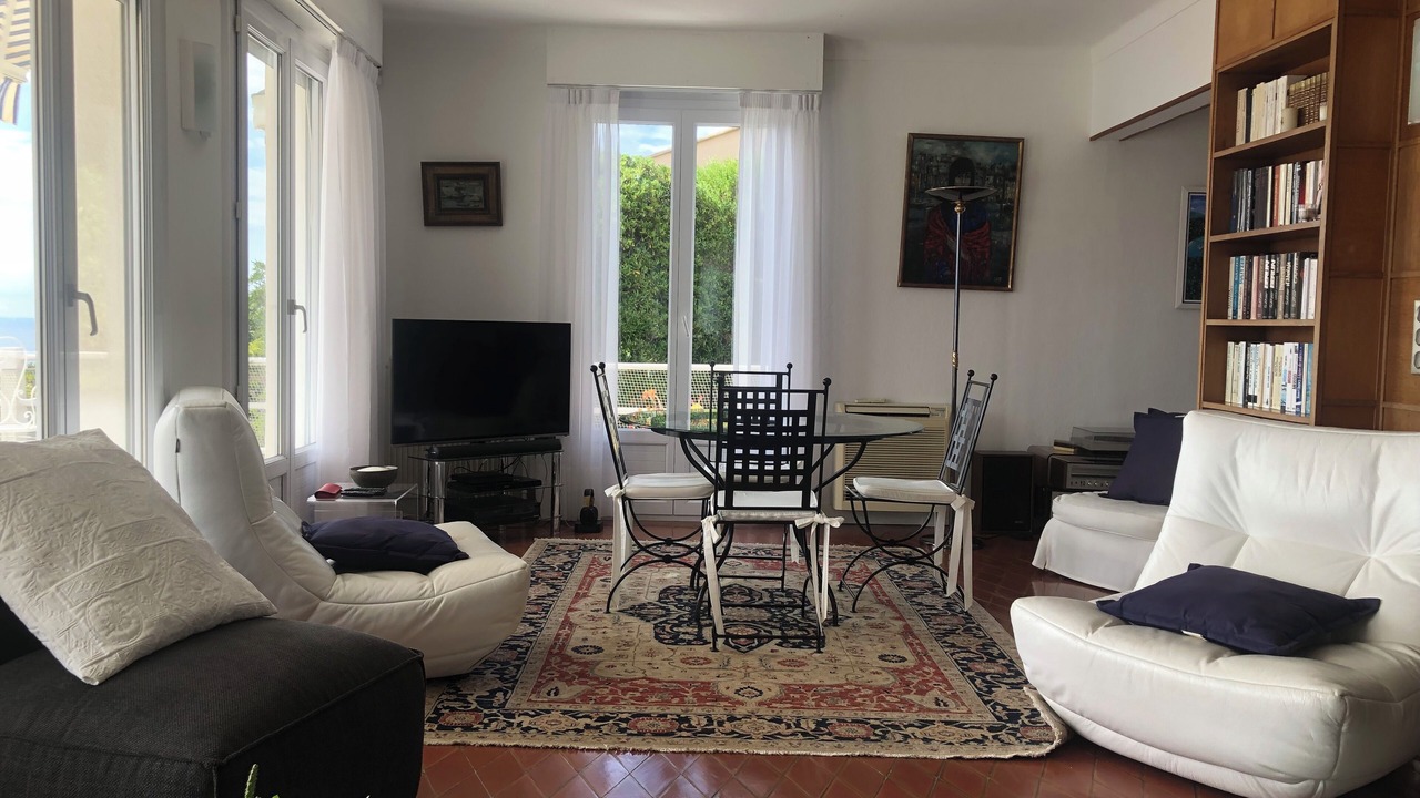 Photo of Livingroom in Espero-Pax