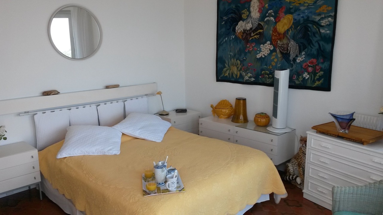 Photo of Bedroom in Espero-Pax