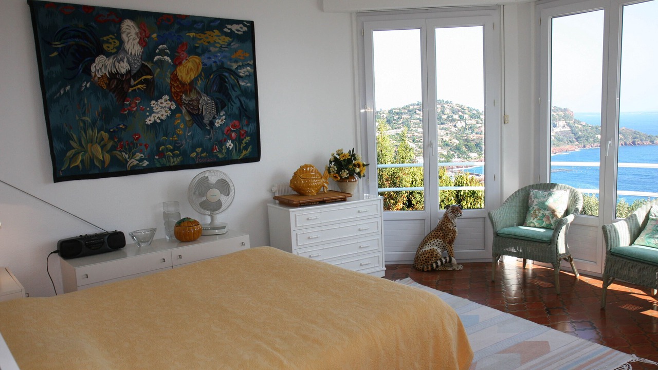 Photo of Bedroom in Espero-Pax