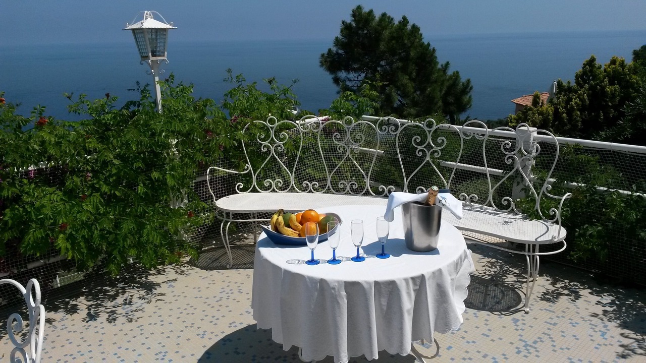 Photo of Outdoor in Espero-Pax