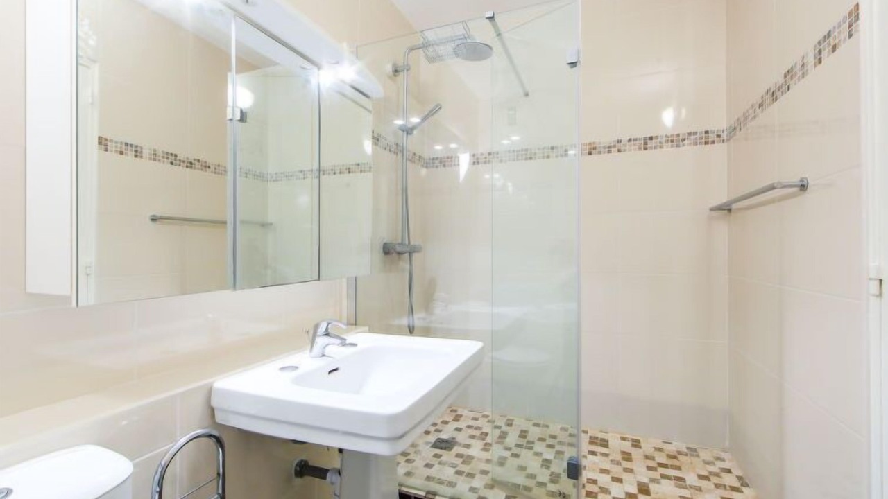 Photo of Bathroom in Cannes