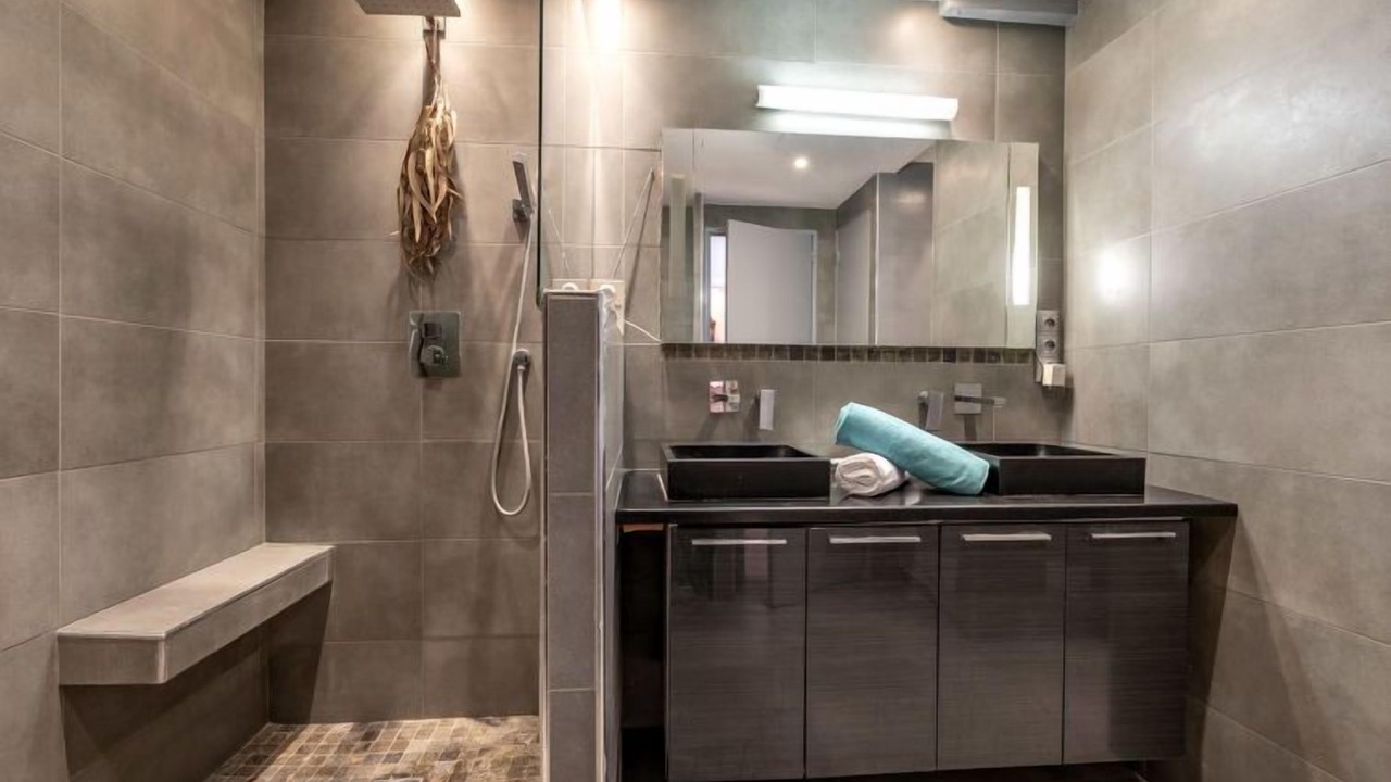Photo of Bathroom in Cannes