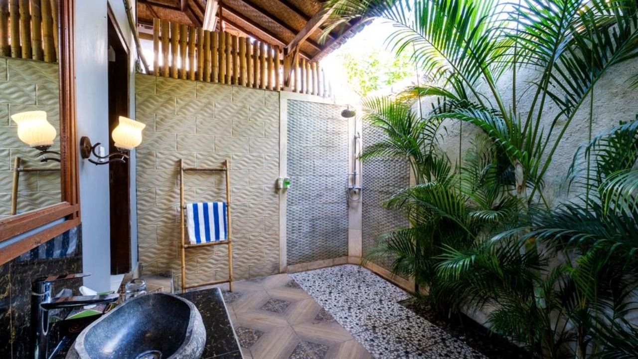 Photo of Bathroom in Mushroom Bay