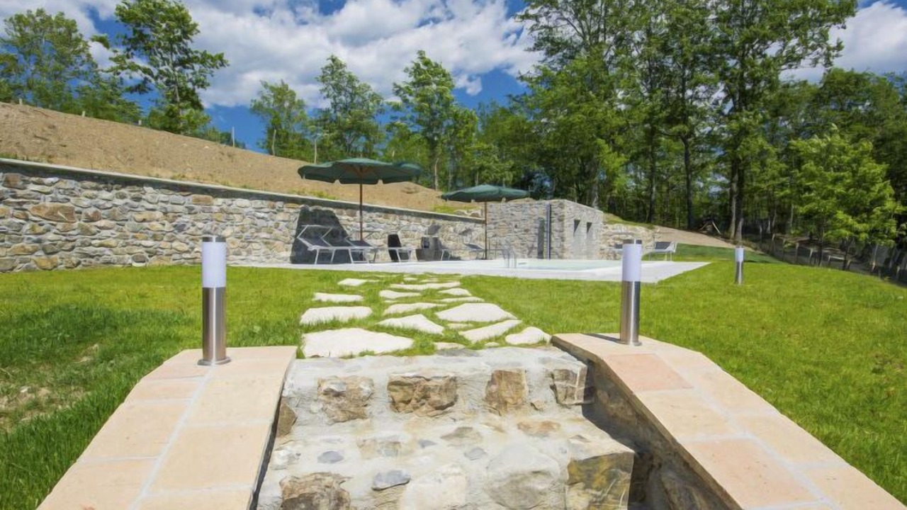 Photo of Outdoor in Tresana
