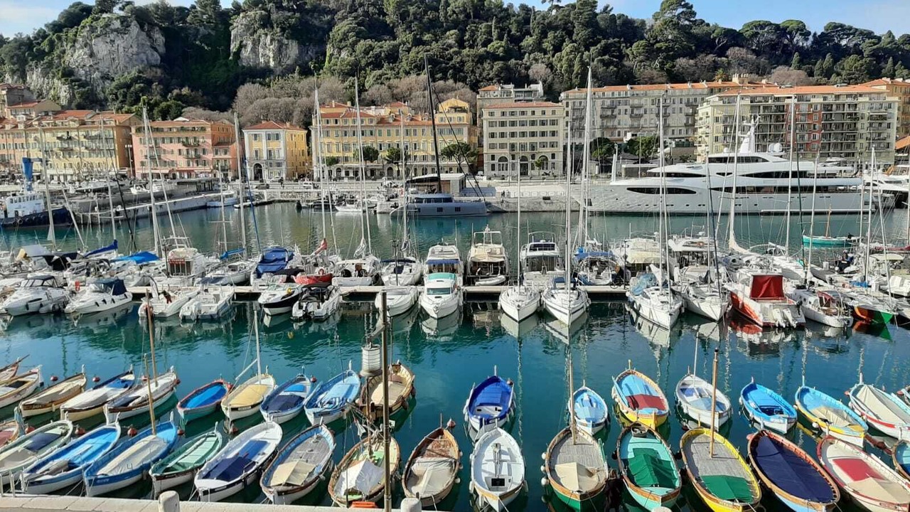 Photo of Others in Quartier du Port