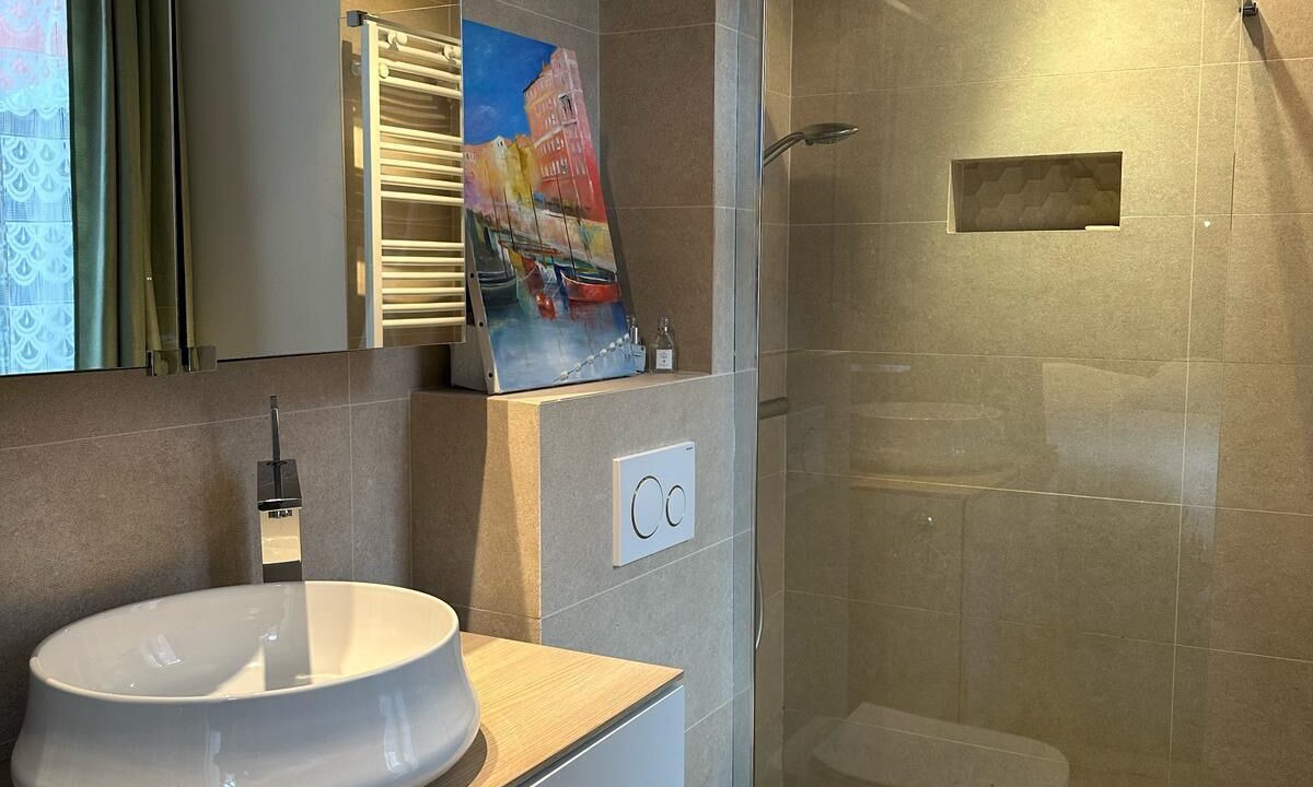 Photo of Bathroom in Quartier du Port