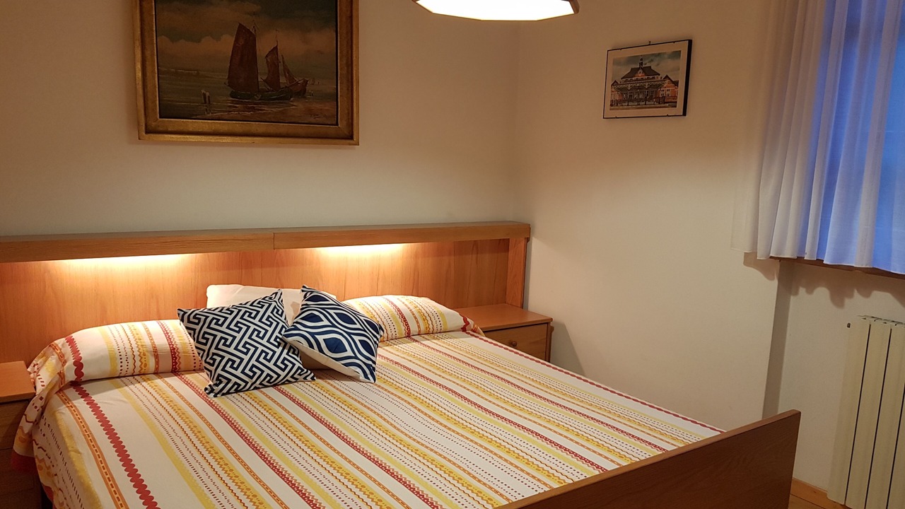 Photo of Bedroom in Corsanico-Bargecchia