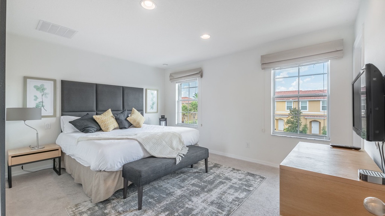 Photo of Bedroom in Sunset Lakes