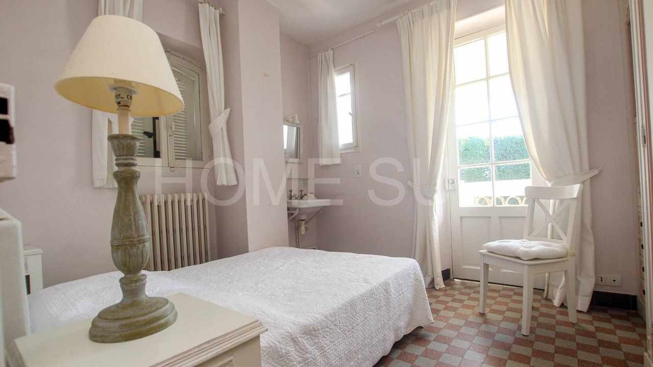 Photo of Bedroom in Mouans-Sartoux