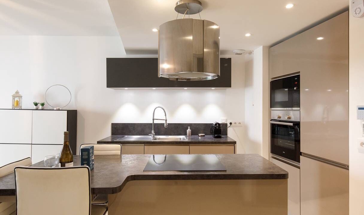 Photo of Kitchen in California - Pezou
