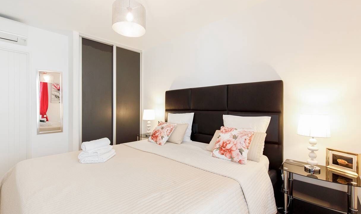 Photo of Bedroom in California - Pezou