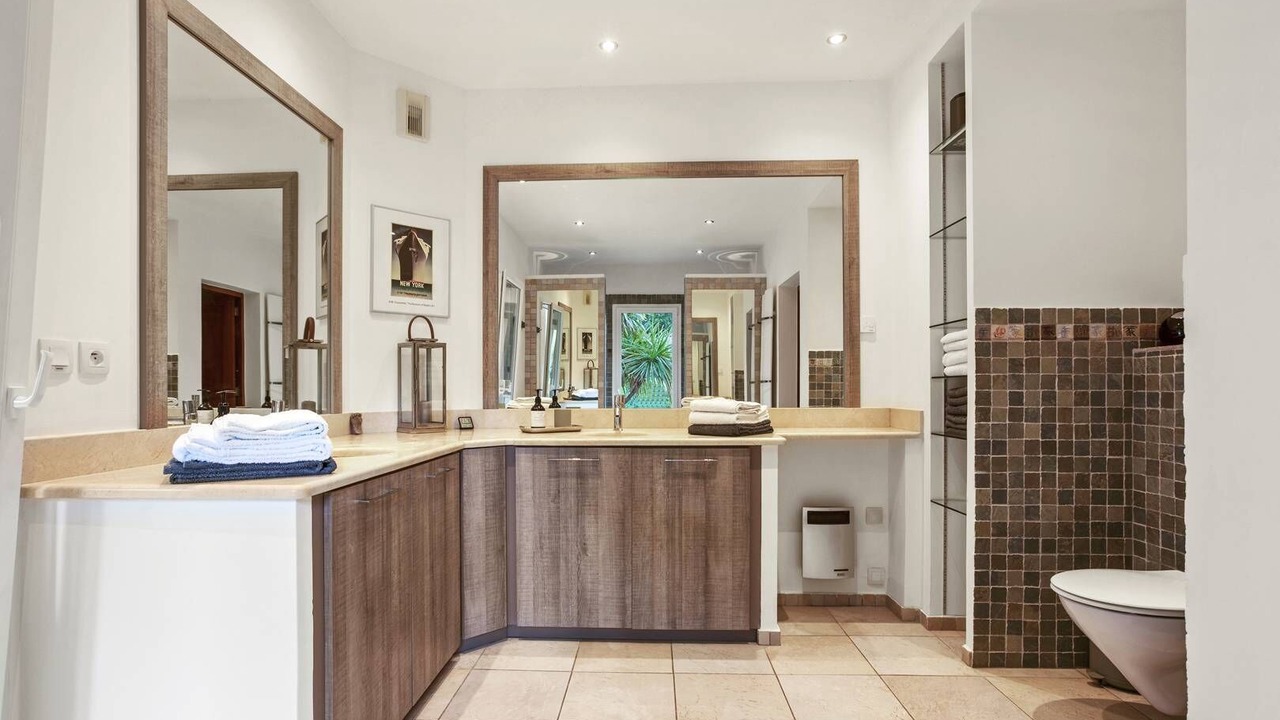 Photo of Bathroom in Saint-Raphael