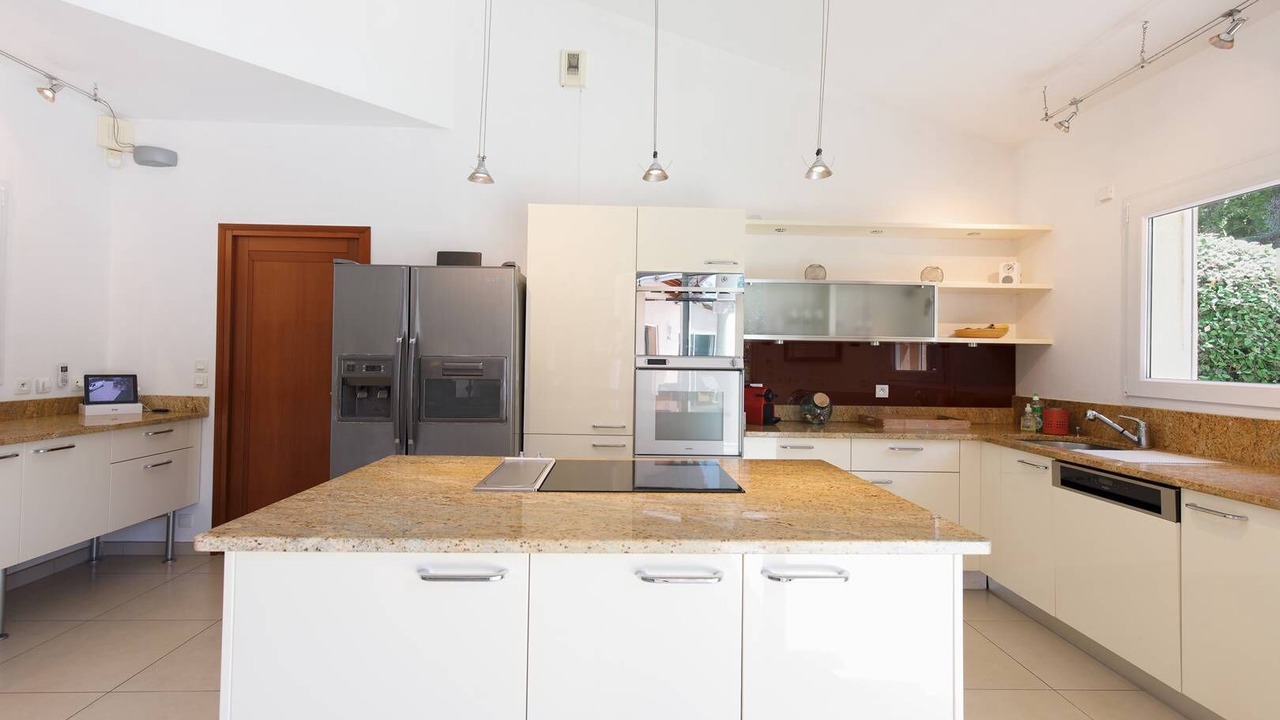 Photo of Kitchen in Saint-Raphael