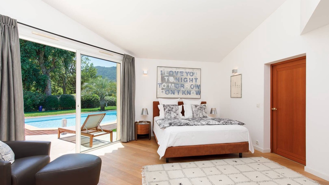 Photo of Bedroom in Saint-Raphael
