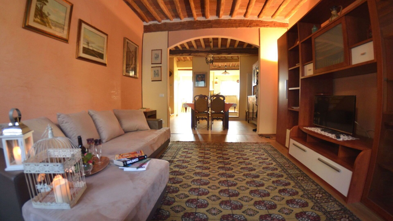 Photo of Livingroom in Lucca Historical Center