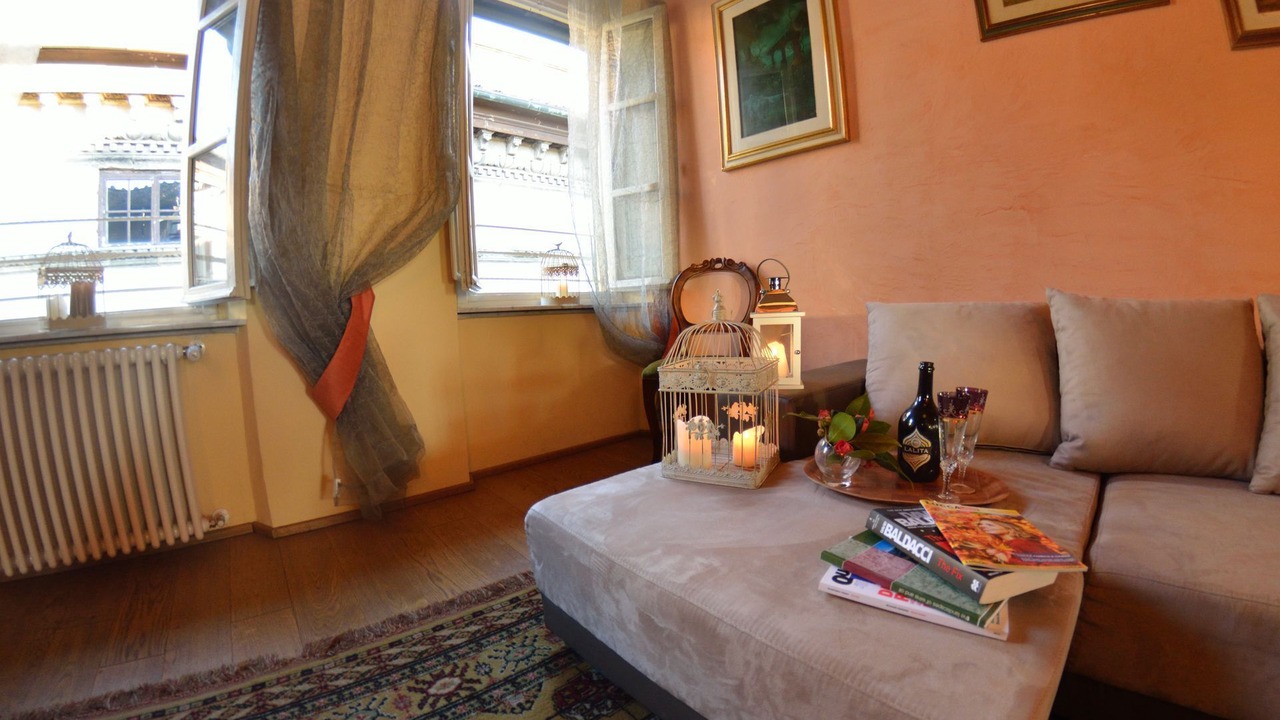Photo of Livingroom in Lucca Historical Center