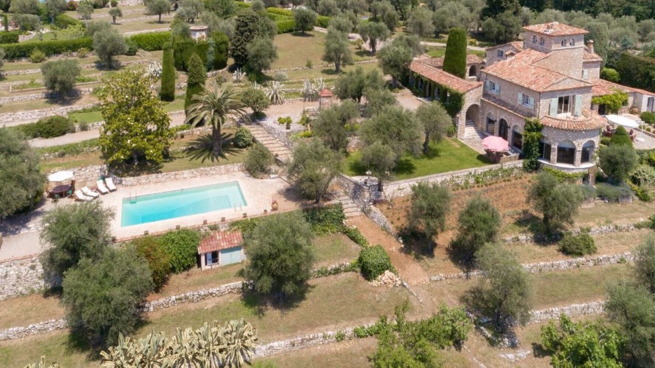 Photo of Others in Chateauneuf-Grasse