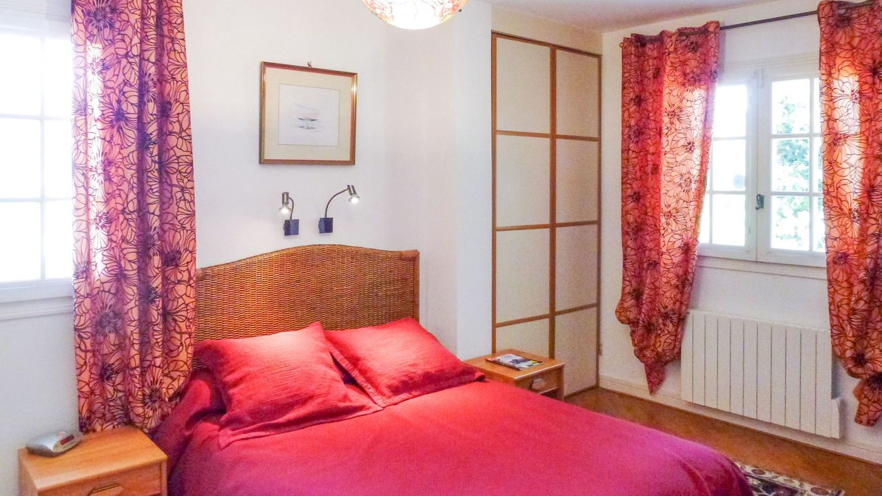 Photo of Bedroom in Saint-Roman