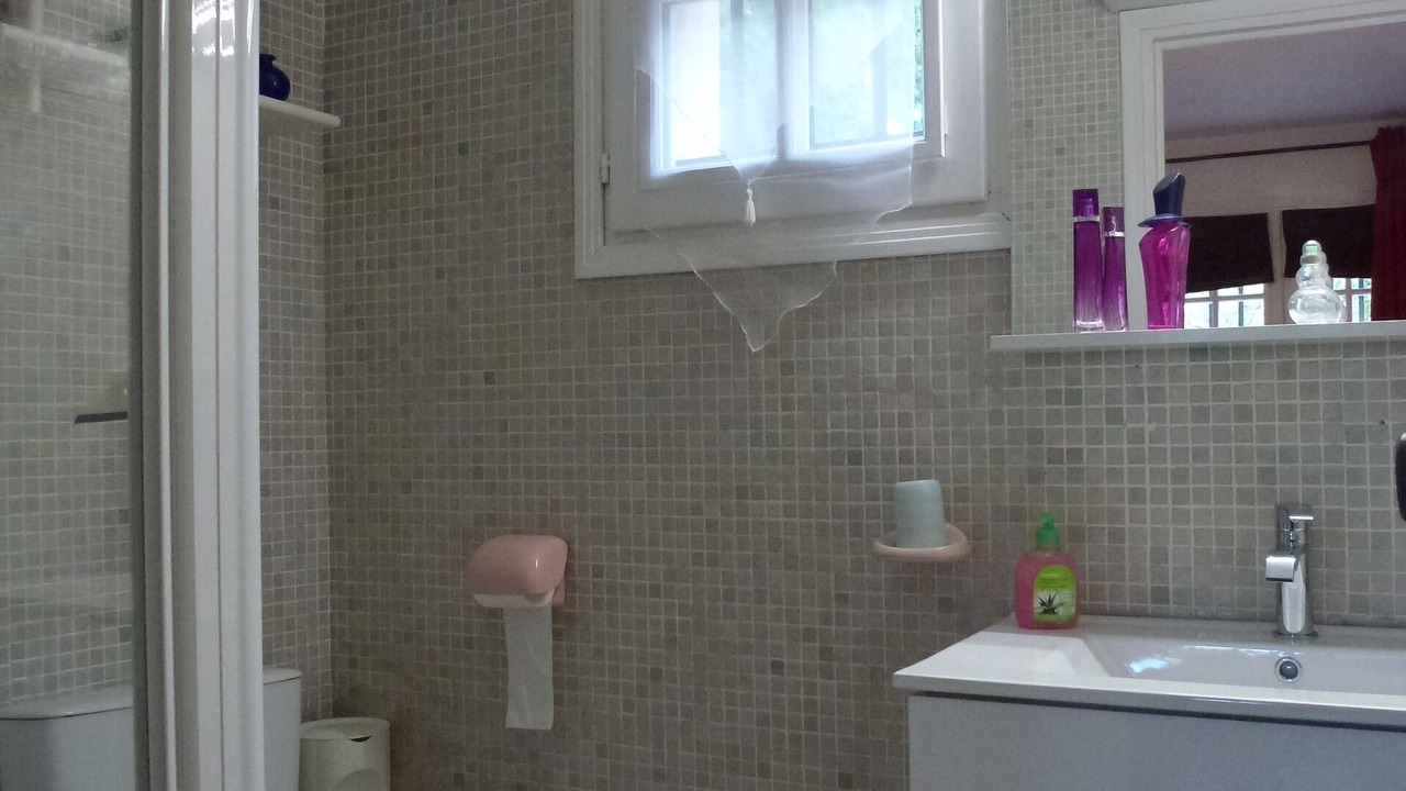Photo of Bathroom in Saint-Roman
