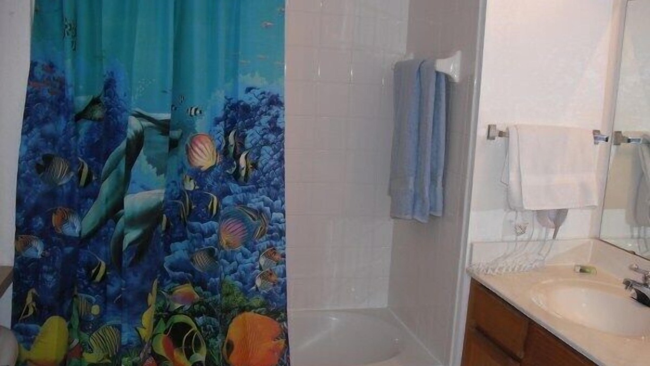 Photo of Bathroom in Venetian Bay Villages
