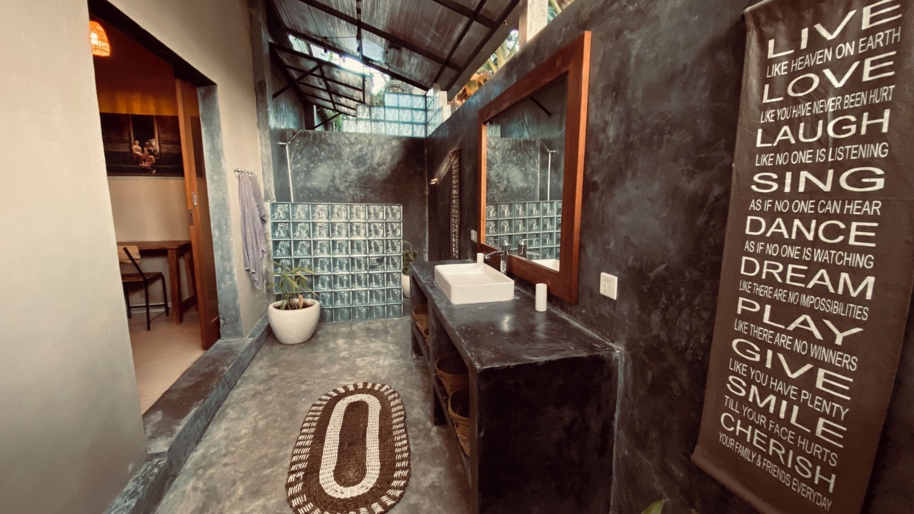 Photo of Bathroom in Kedewatan