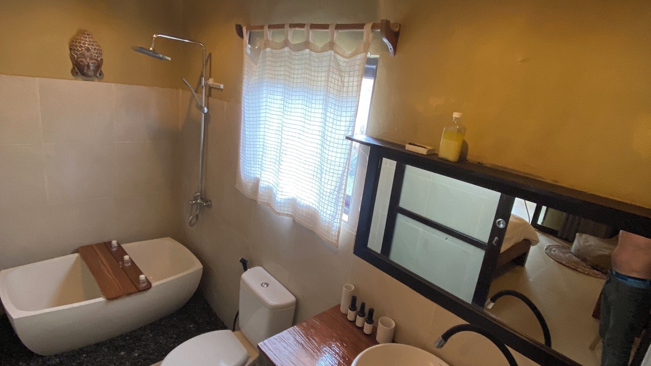 Photo of Bathroom in Kedewatan