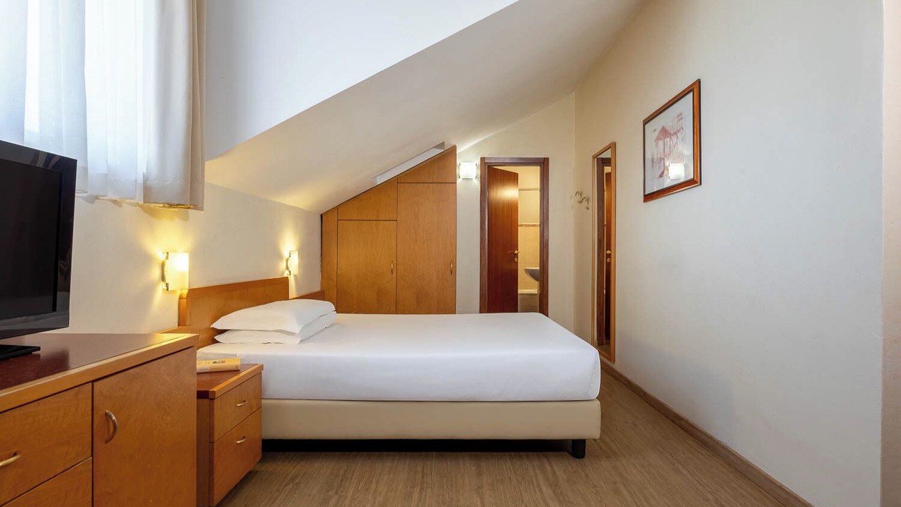 Photo of Bedroom in Acquabella