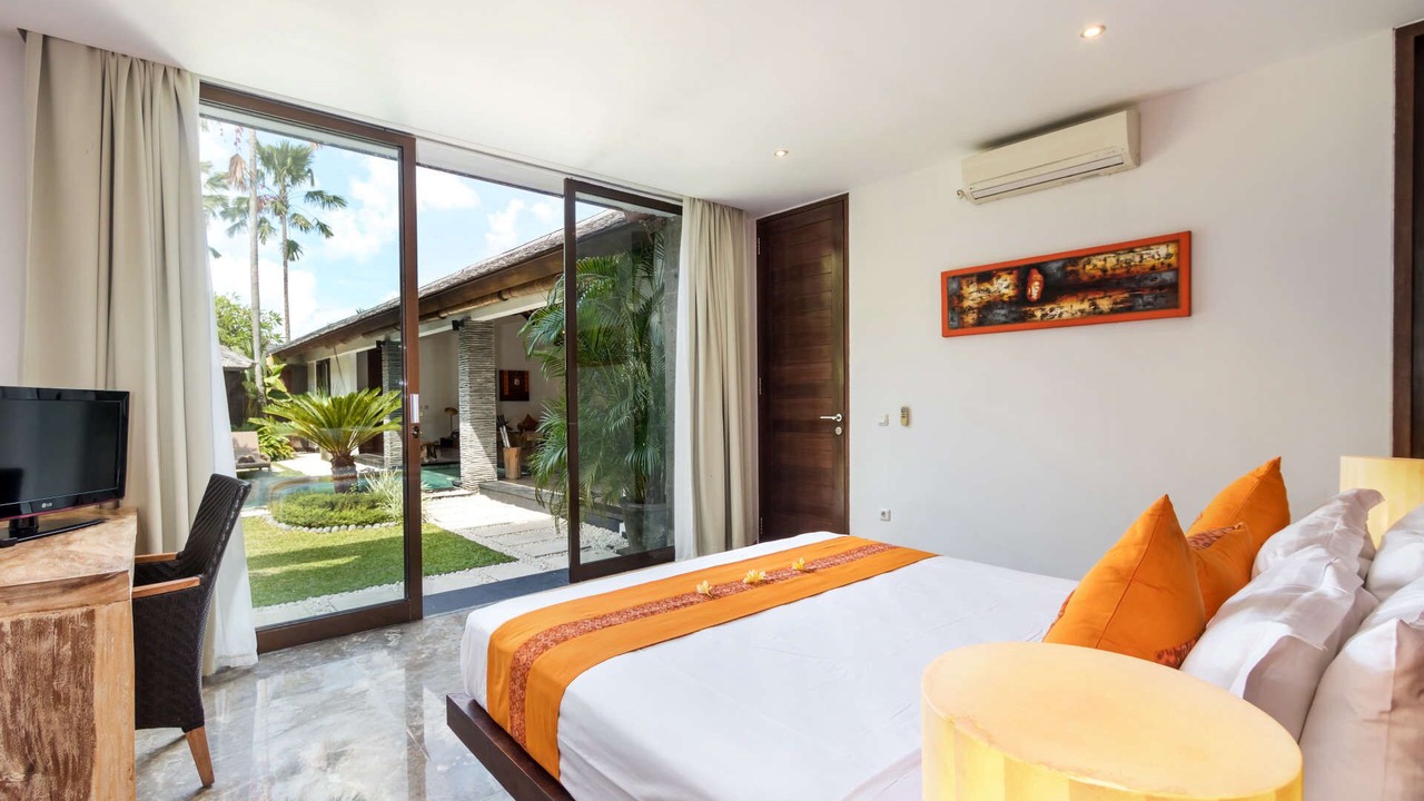 Photo of Bedroom in Petitenget