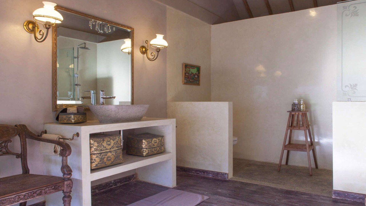 Photo of Bathroom in Petitenget