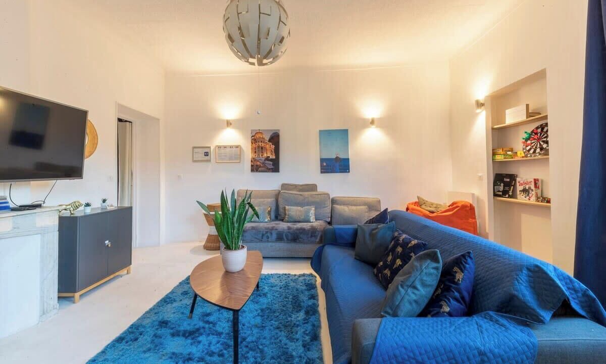 Photo of Livingroom in Lepante Quarter