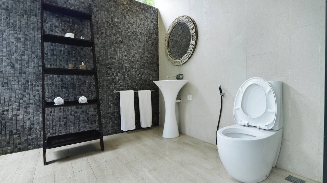 Photo of Bathroom in Keliki