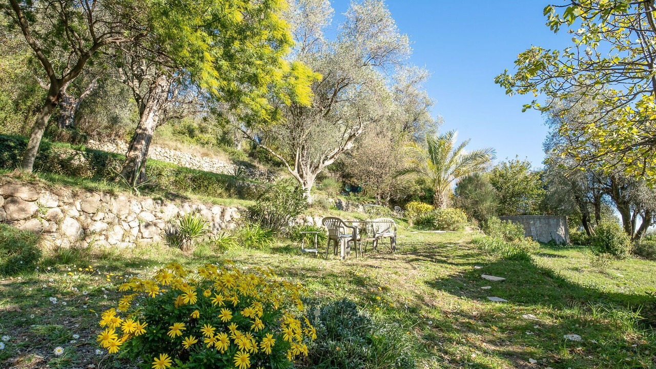 Photo of Others in Chateauneuf-Grasse