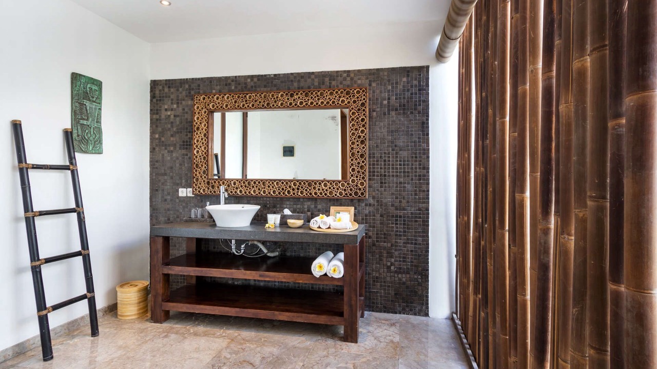 Photo of Bathroom in Petitenget
