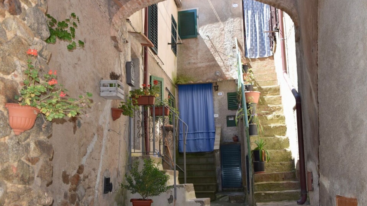 Photo of Others in Giglio Castello