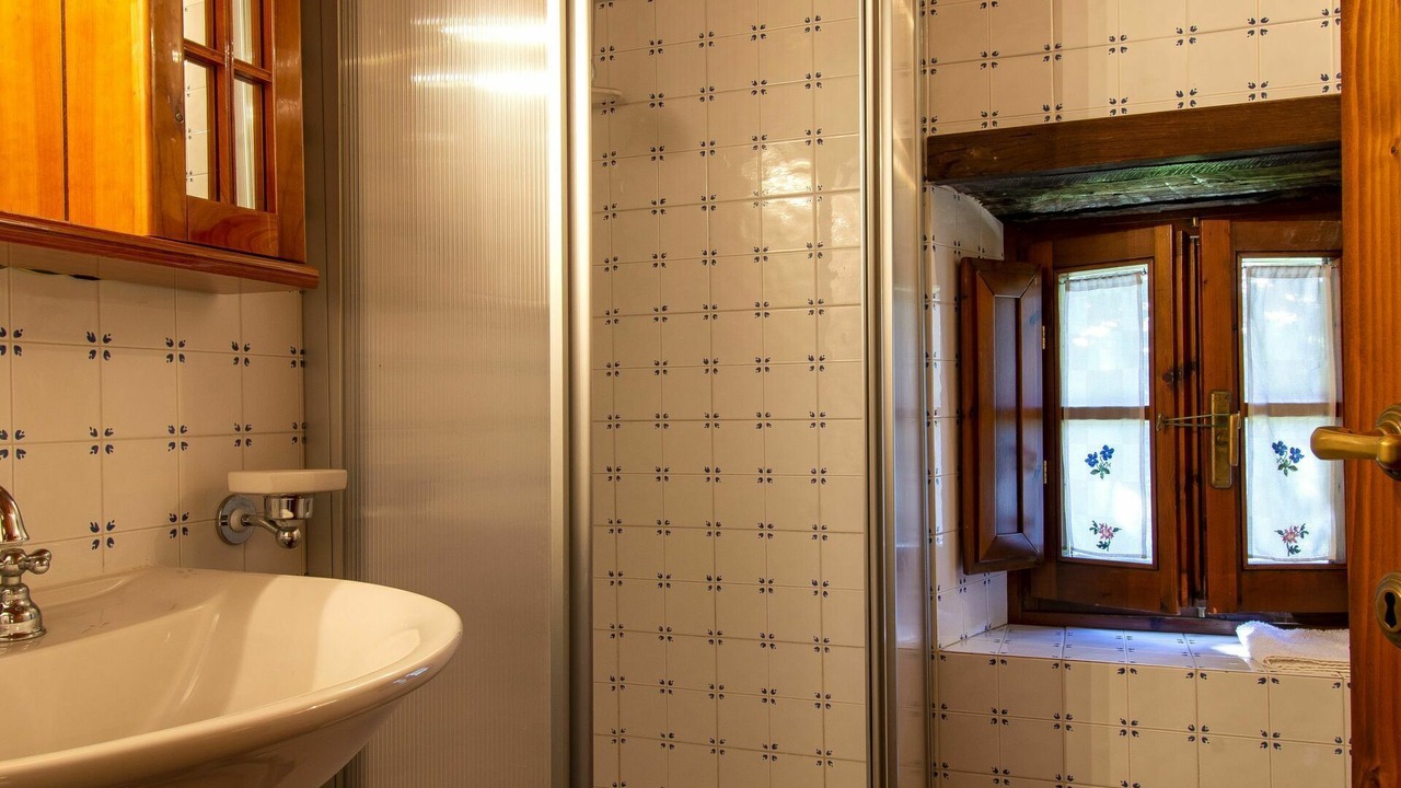 Photo of Bathroom in Loro Ciuffenna