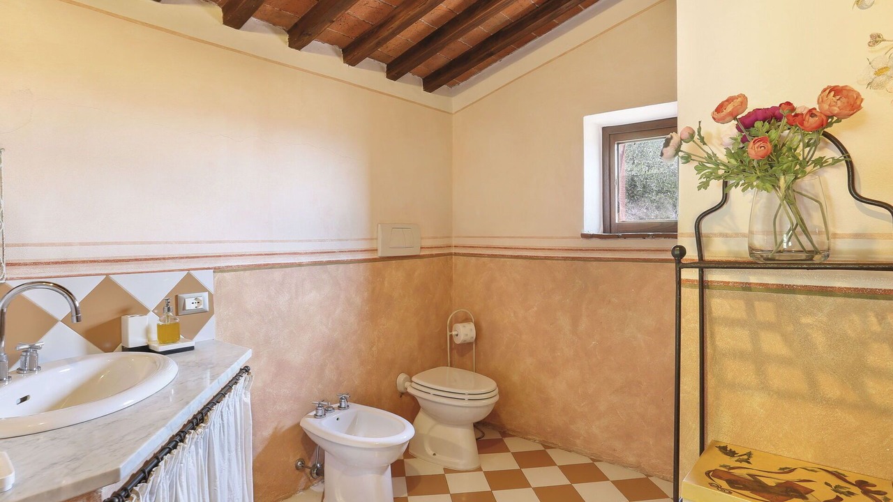 Photo of Bathroom in Cascine-La Croce