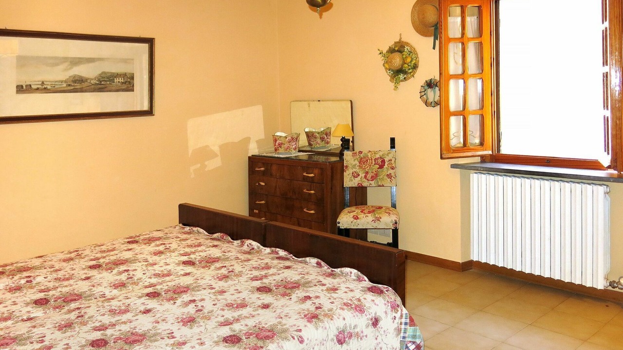 Photo of Bedroom in Orciatico