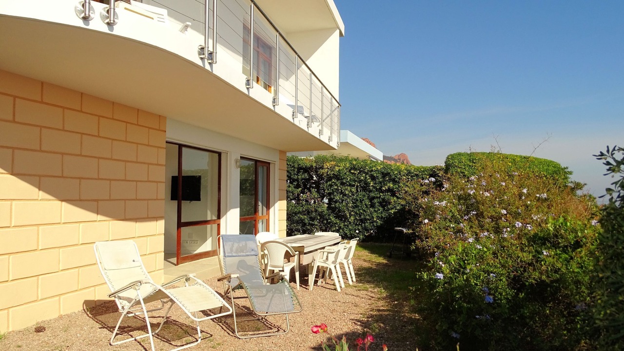 Photo of Outdoor in Antheor