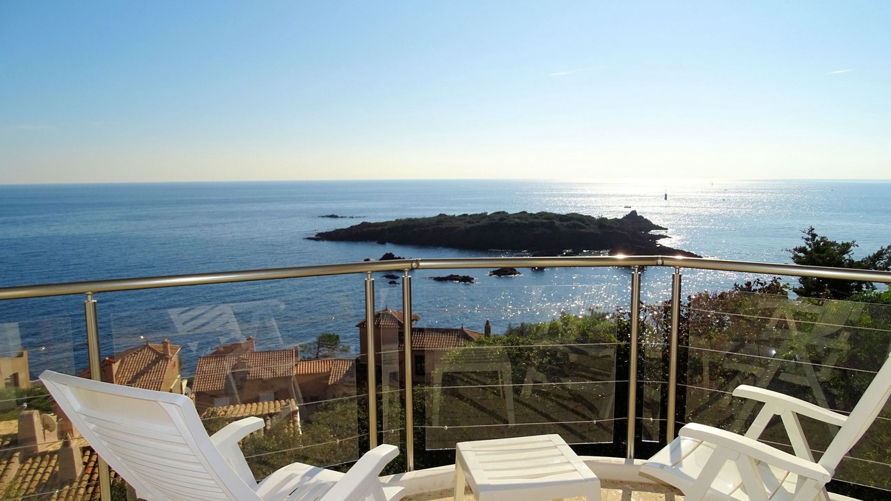 Photo of Outdoor in Antheor