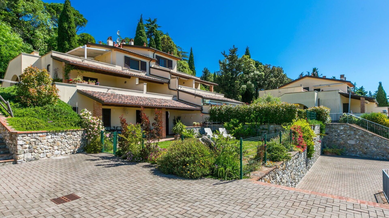 Photo of Outdoor in Castellina Marittima