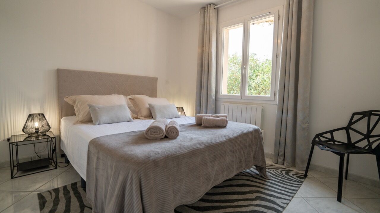 Photo of Bedroom in Frejus