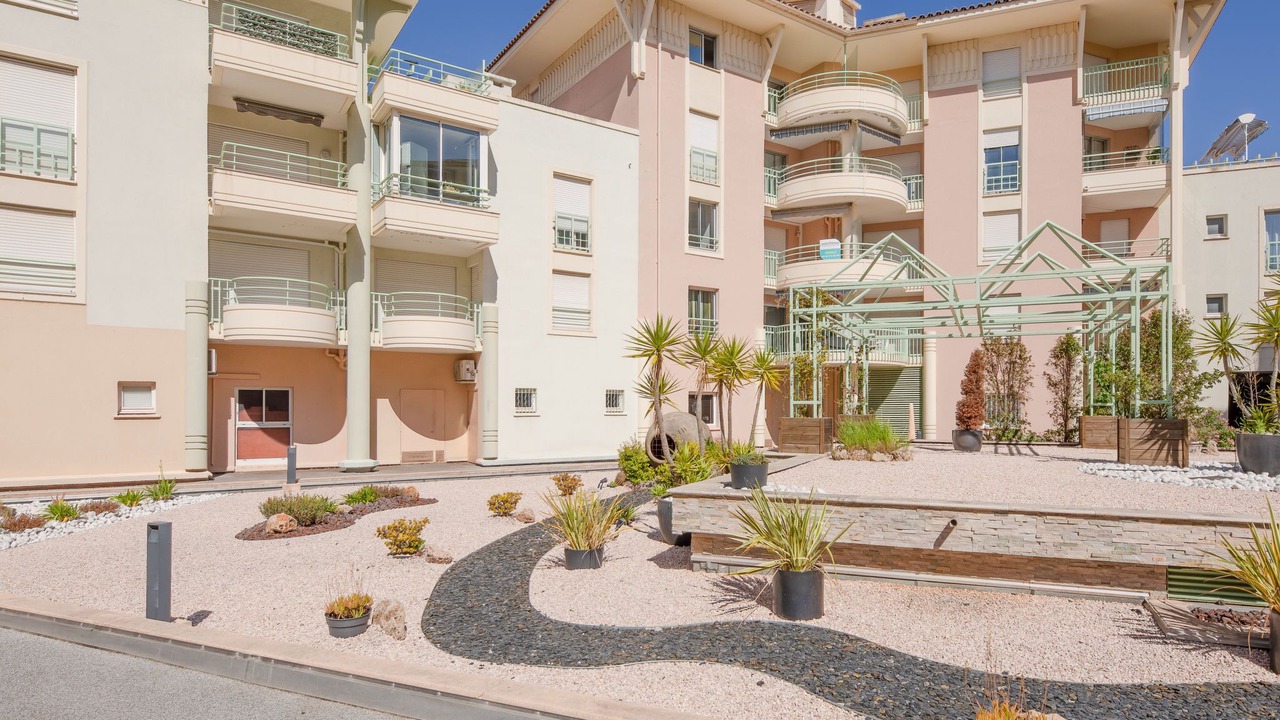 Photo of Outdoor in Frejus Port
