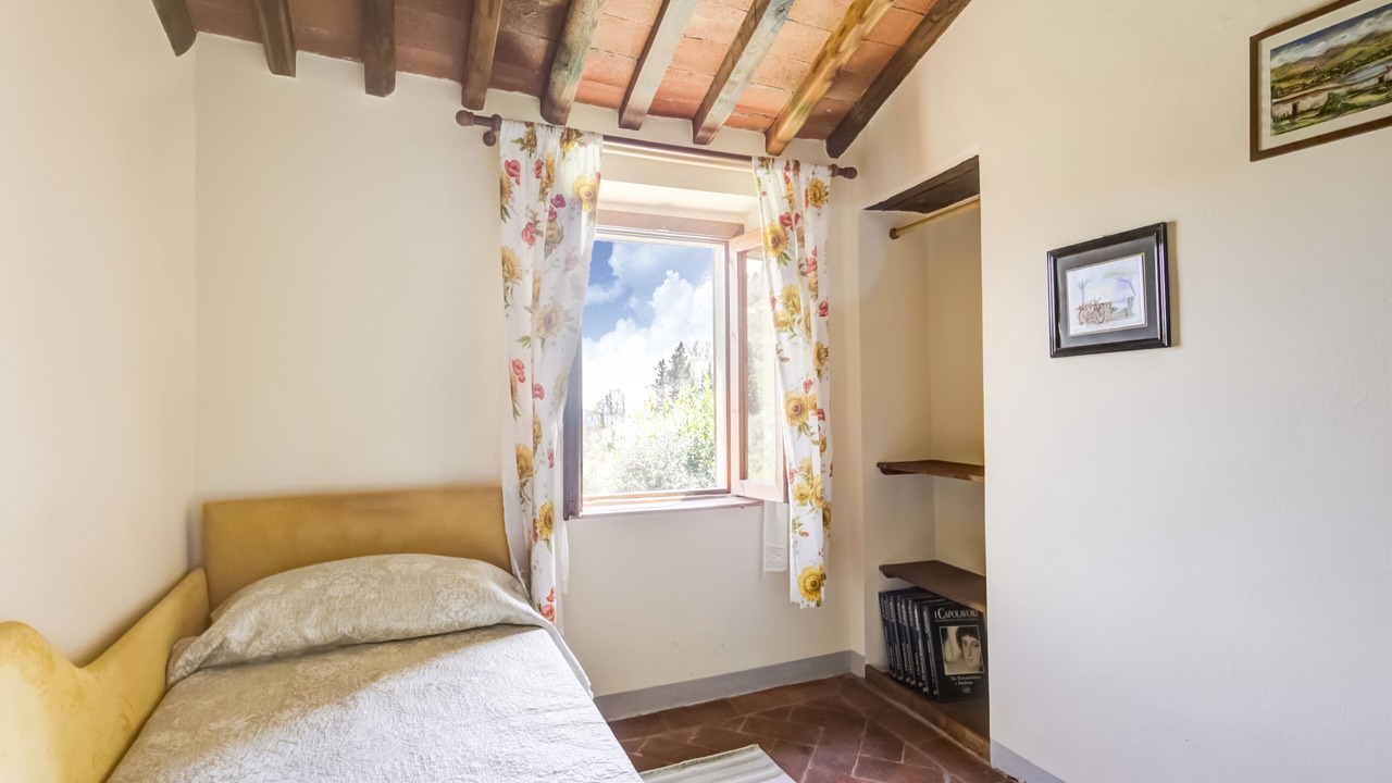 Photo of Bedroom in Macchino
