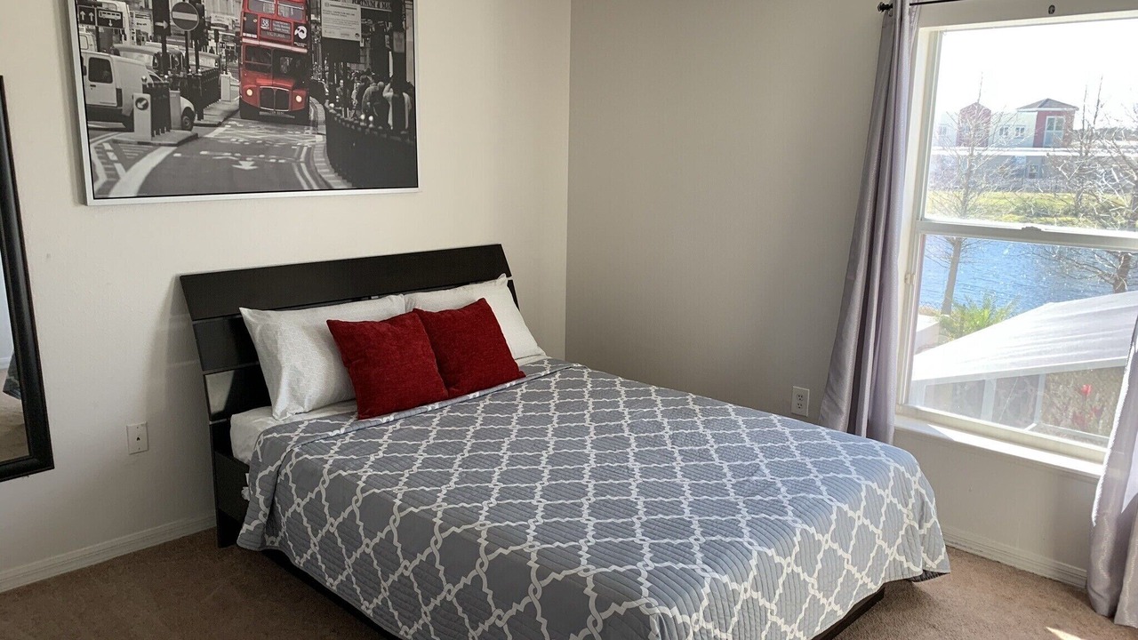 Photo of Bedroom in Southeast Orlando