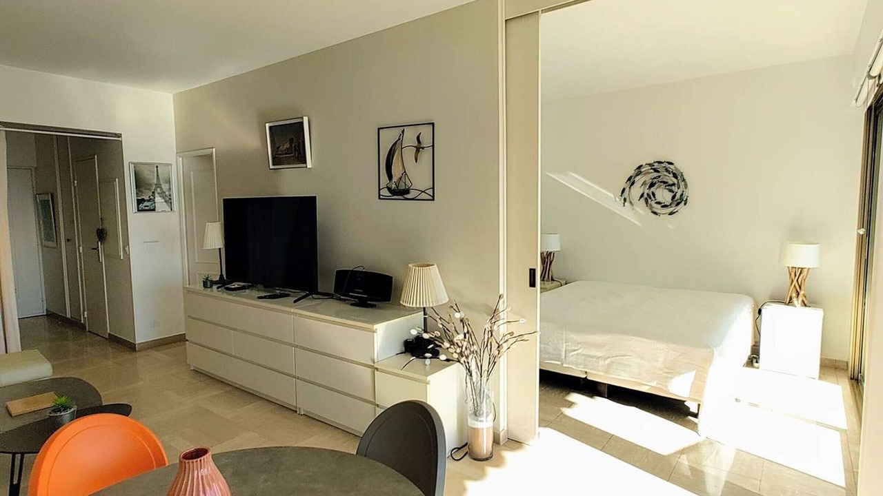Photo of Bedroom in Villeneuve Loubet Beach