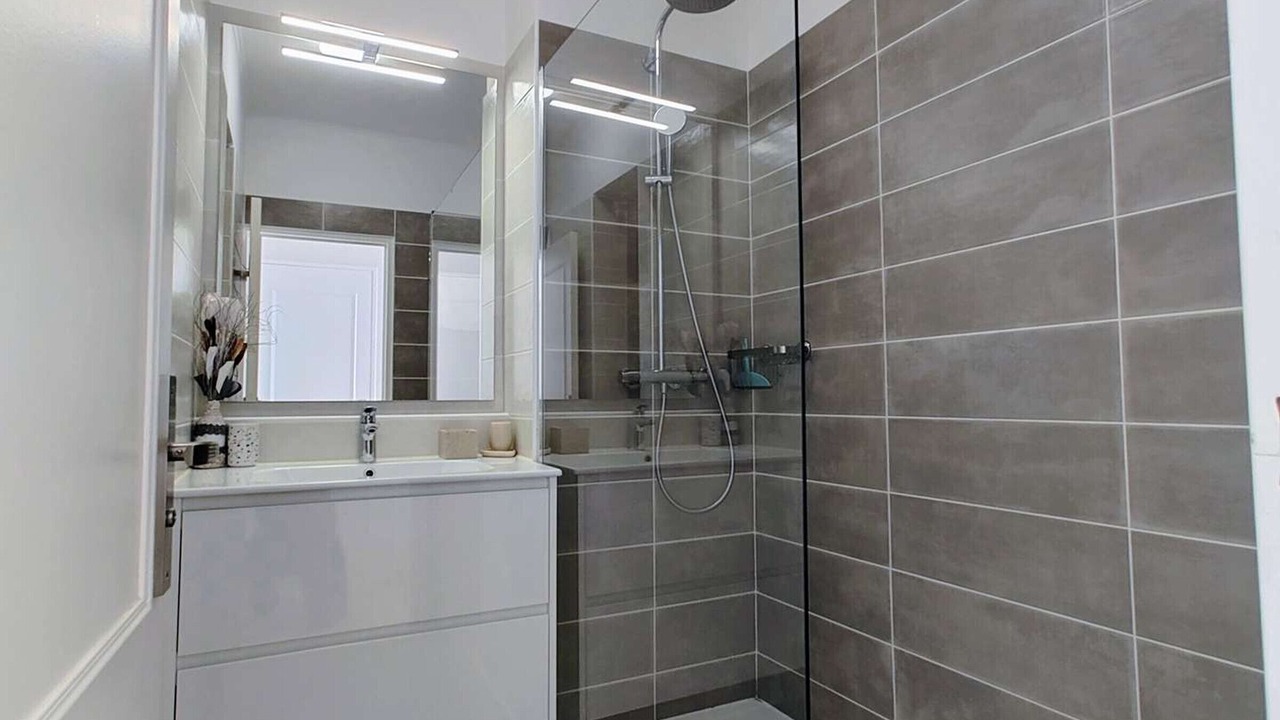 Photo of Bathroom in Villeneuve Loubet Beach