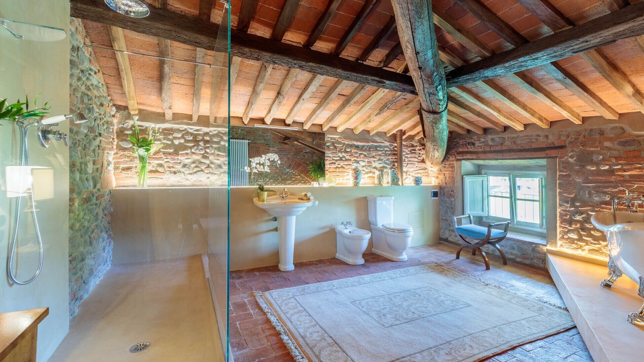 Photo of Bathroom in Lucca