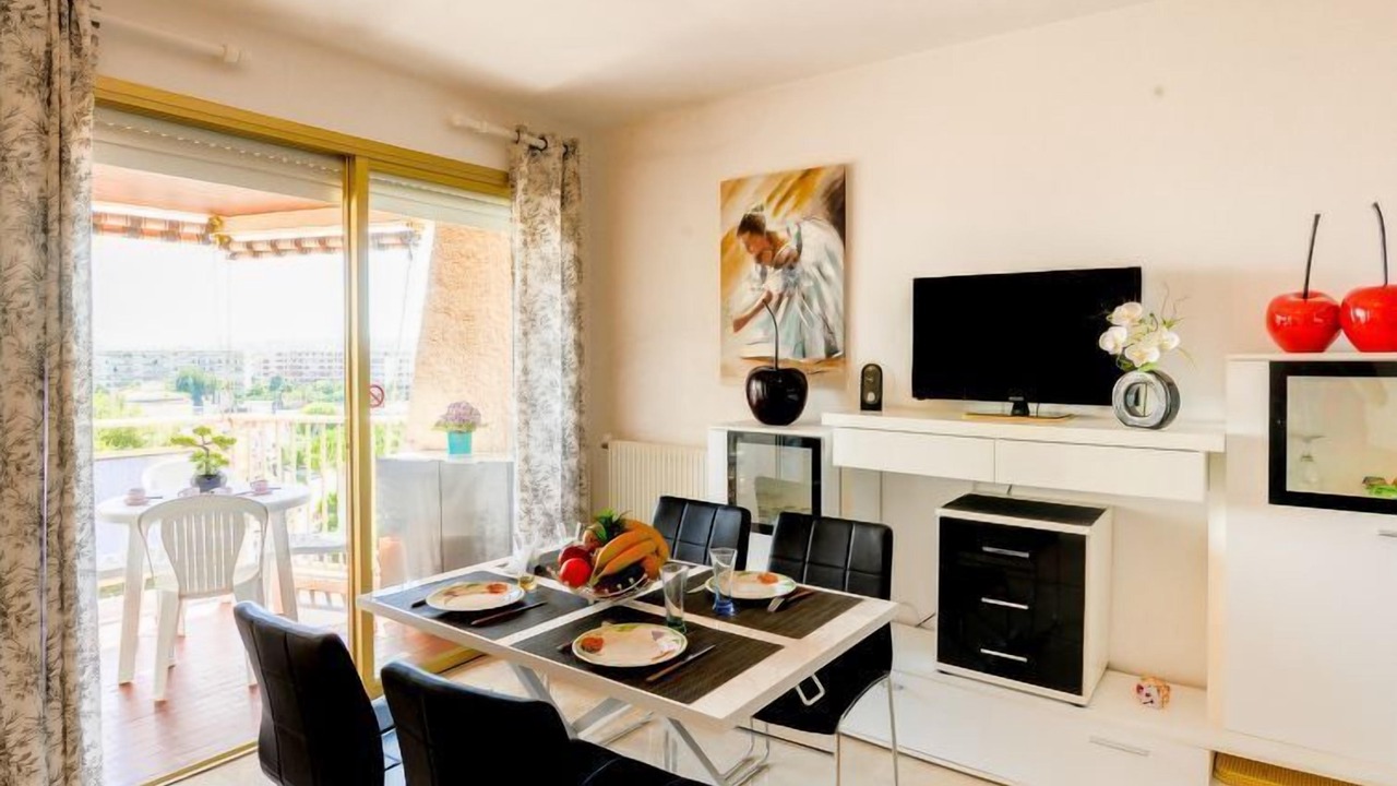 Photo of Livingroom in Cros-de-Cagnes
